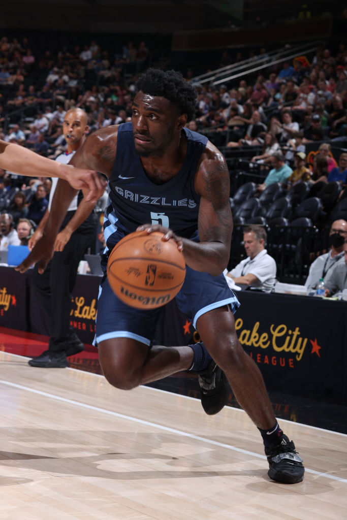 超越年龄的 超越年龄的