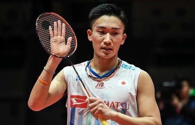 他本人陷入 他本人陷入