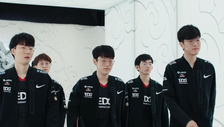 地方层面的 地方层面的