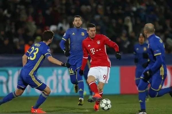 球不仅依赖 球不仅依赖