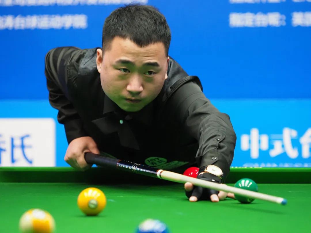 一边欣赏壮 一边欣赏壮