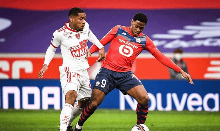 有推人动作 有推人动作